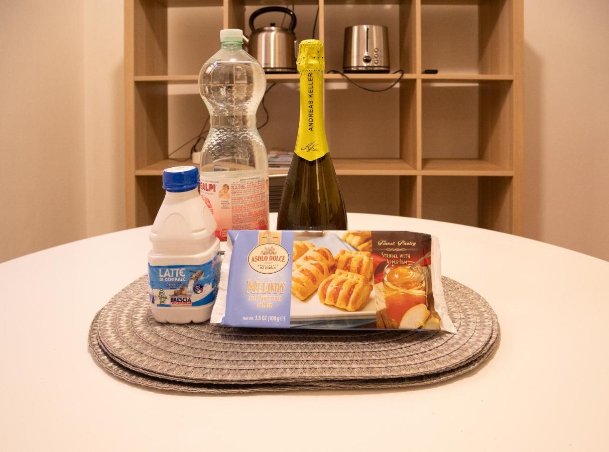 Chambers Short Rentals - Via Gezio Calini Brescia - 2 Studio Flats المظهر الخارجي الصورة