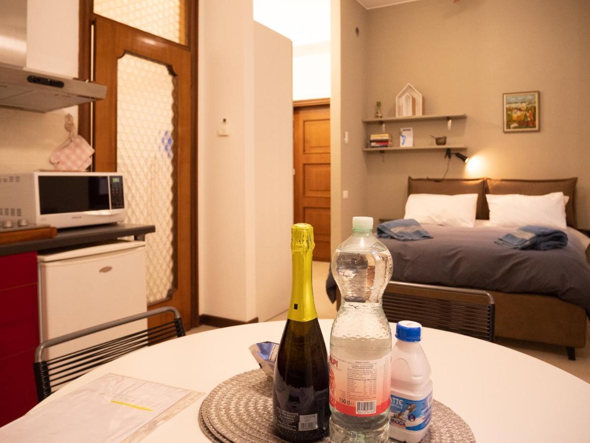 Chambers Short Rentals - Via Gezio Calini Brescia - 2 Studio Flats المظهر الخارجي الصورة
