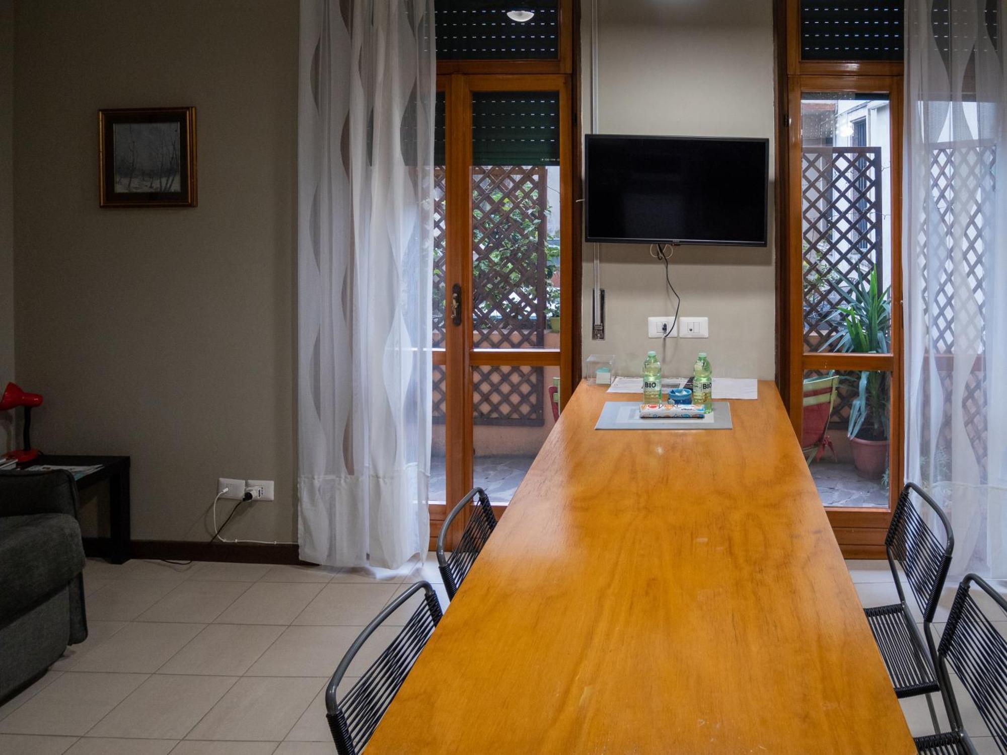 Chambers Short Rentals - Via Gezio Calini Brescia - 2 Studio Flats المظهر الخارجي الصورة